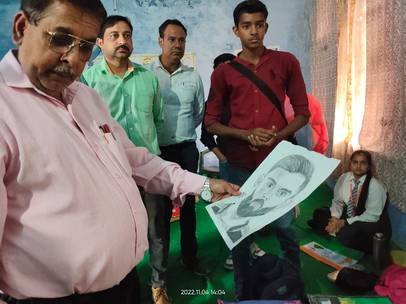 All About Art: Students pay tribute to Smt. Rajeshwari Paul at Kala Utsav –  Apeejay Newsroom